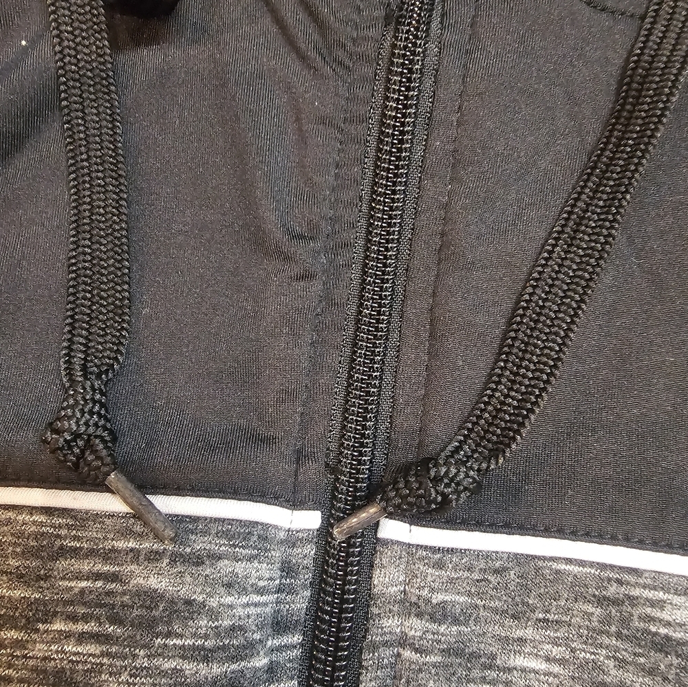 Live Love Dream Women’s XS Full Zip Hoodie Black Gray Athleisure Colorblock LLD - Picture 3 of 12